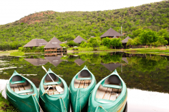 Canoeing in the Dam for leisure, conferencing and team building at Intundla Game Lodge & Bush Spa
